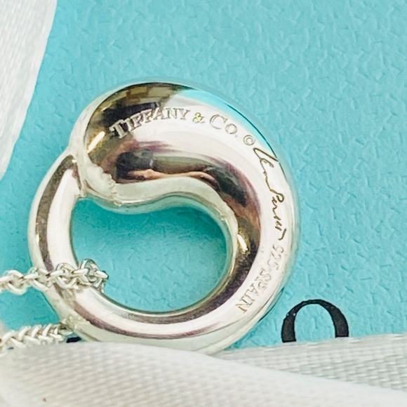Tiffany & Co. Elsa Peretti Eternal Circle Pendant Necklace .925 Silver 16” - Picture 3 of 9